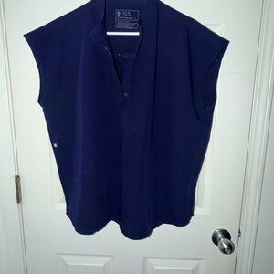 Figs Women's Rafaela Oversized Scrub Top in Navy